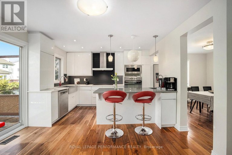 29524227/56-ipswich-terrace/morgans-grantsouth-march/ottawa/ontario/K2K2R3_6