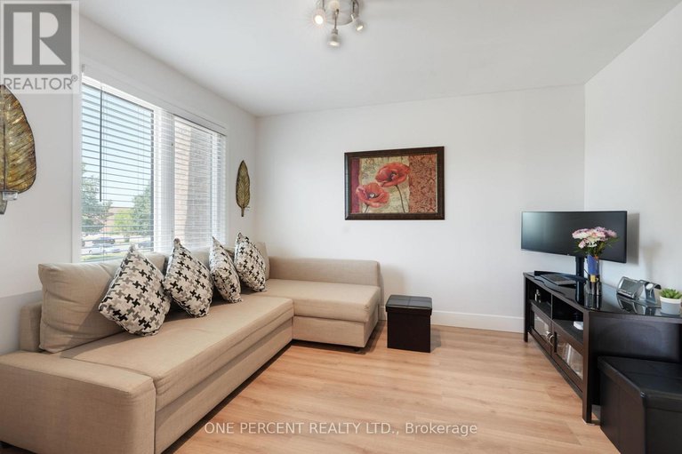 28549707/6585-6585-bilberry-drive/convent-glen-north/ottawa/ontario/K1C4N4_24