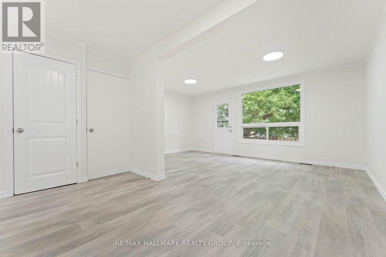 28989526/317-1441-palmerston-drive/carson-grove/ottawa/ontario/K1J8N9_5