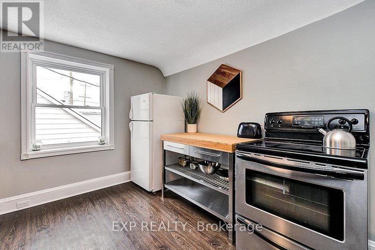 28899221/566-kirkwood-avenue/westborohampton-park/ottawa/ontario/K1Z5X4_25