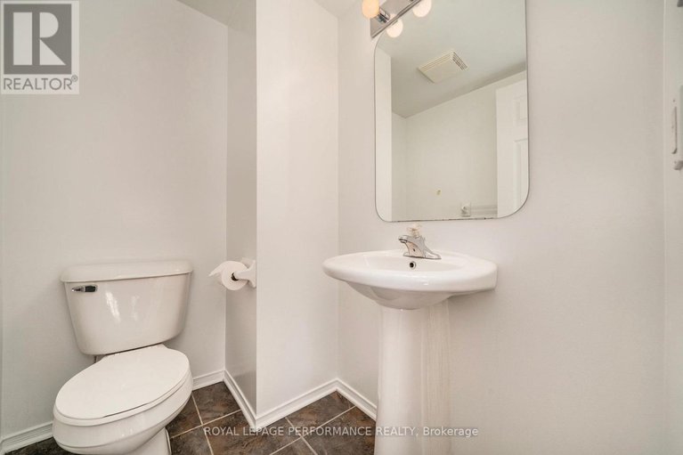 28996456/52-130-berrigan-drive/longfields/ottawa/ontario/K2J0J3_7