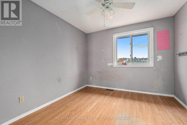 29055708/34-46-a-medhurst-drive/tanglewood/ottawa/ontario/K2G4V2_15