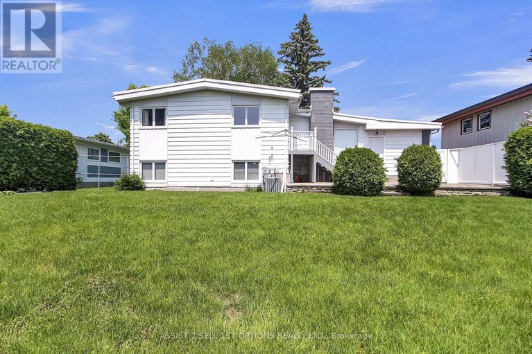 28421718/64-sullivan-avenue/meadowlandscrestview/ottawa/ontario/K2G1V2_30