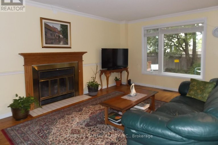 28795568/1804-robinwood-place/chapel-hill/ottawa/ontario/K1C6L4_16