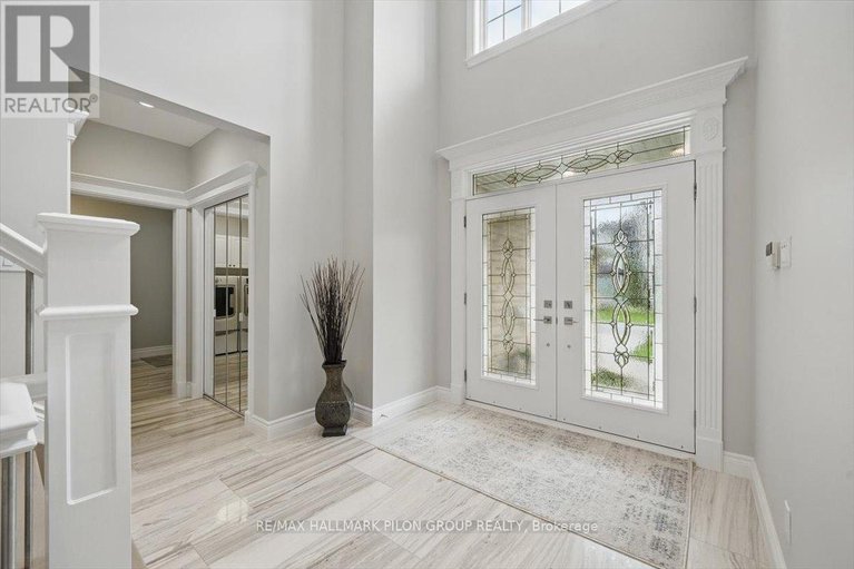 28463526/6373-radisson-way/hiawatha-parkconvent-glen/ottawa/ontario/K1C2Z9_22
