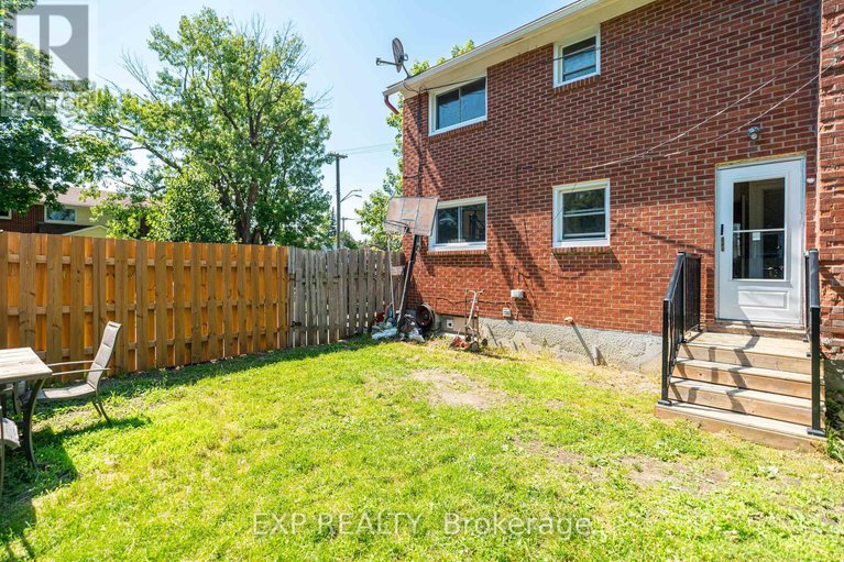 28575095/829-borthwick-avenue/castle-heightsrideau-high/ottawa/ontario/K1K2M7_23