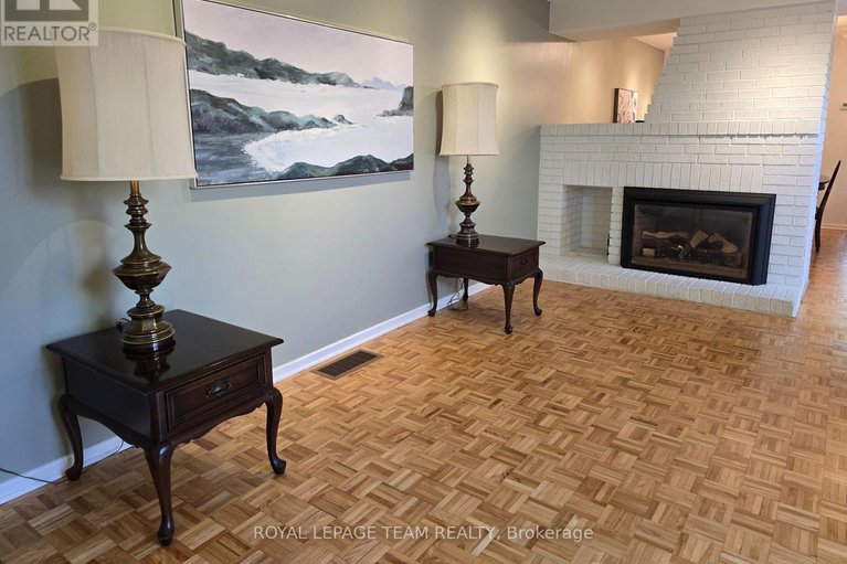 29060164/26-jackson-court/beaverbrook/ottawa/ontario/K2K1B7_27