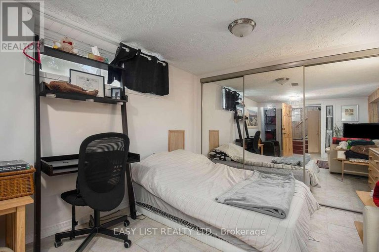 27540685/271-mcarthur-avenue/vanier/ottawa/ontario/K1L6P3_30