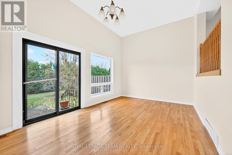 29127398/2-13-bertona-street/manordale/ottawa/ontario/K2G0W2_13