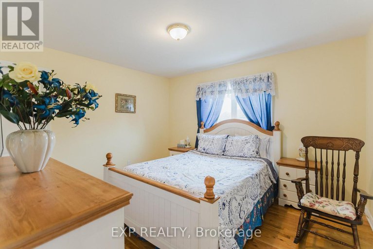 28808188/5472-wicklow-drive/manotick-village-manotick-estates/ottawa/ontario/K4M1C4_32