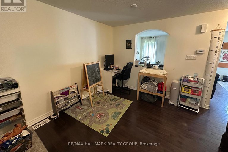 28499112/418-temiskaming-crescent/strandherd/ottawa/ontario/K2J0V4_4