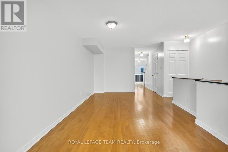 29079395/114-wharhol-private/westcliffe-estates/ottawa/ontario/K2H1G6_7