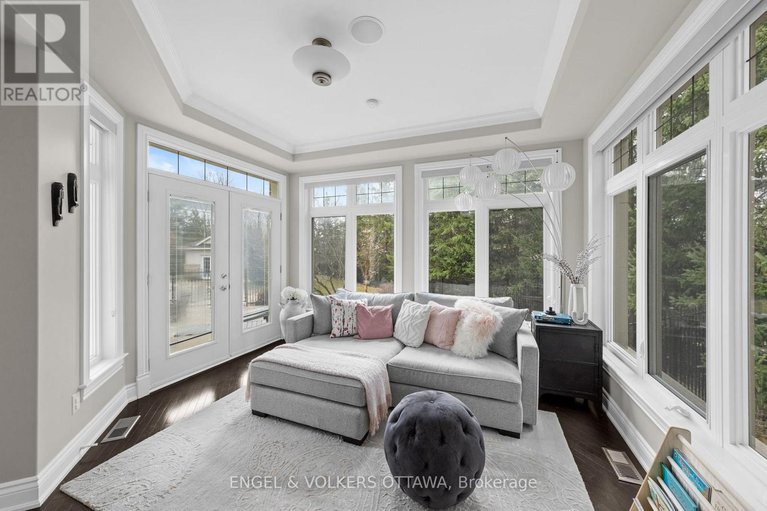 29591941/5796-longhearth-way/manotick-east-to-manotick-station/ottawa/ontario/K4M1M1_21