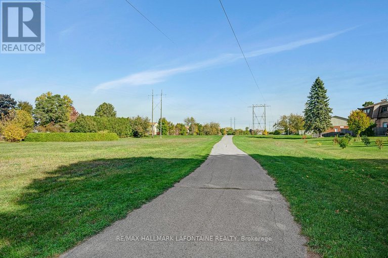 29000781/28-2-bertona-street/manordale/ottawa/ontario/K2G0W2_32