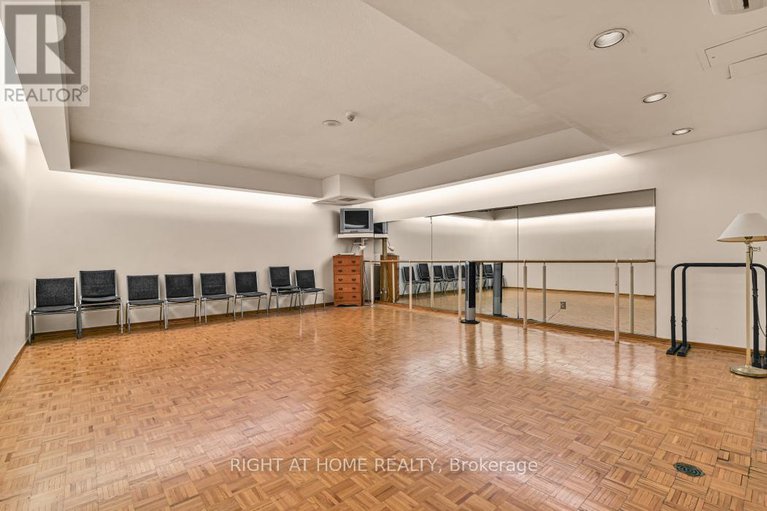 29140555/1703-2759-carousel-crescent/emerald-woodssawmill-creek/ottawa/ontario/K1T2N5_25