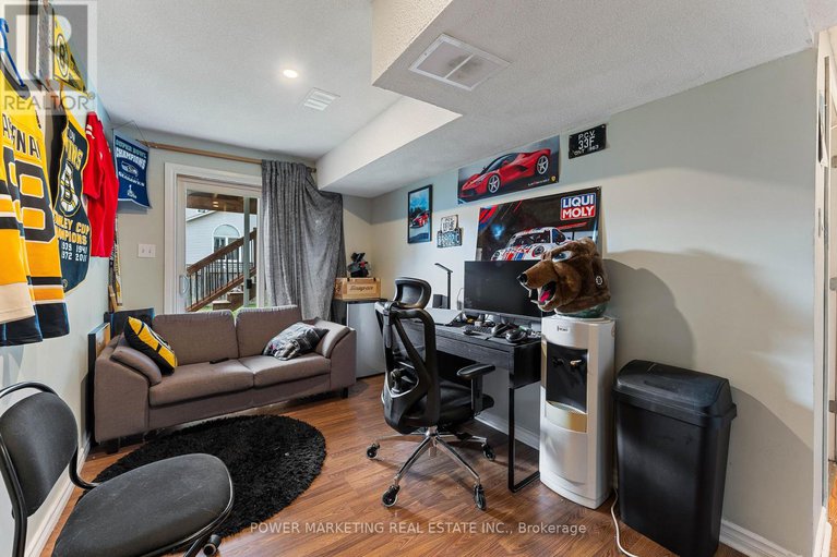 28857393/270-mica-crescent/town-of-rockland/clarence-rockland/ontario/K4K0E2_17