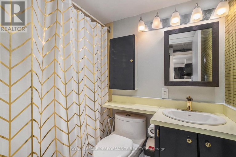 28505785/1806-158a-mcarthur-avenue/vanier/ottawa/ontario/K1L8C9_13