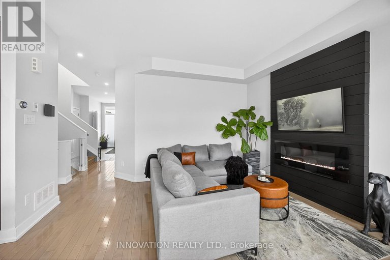 28801635/1310-avenue-p-avenue/eastway-gardensindustrial-park/ottawa/ontario/K1G0B3_11