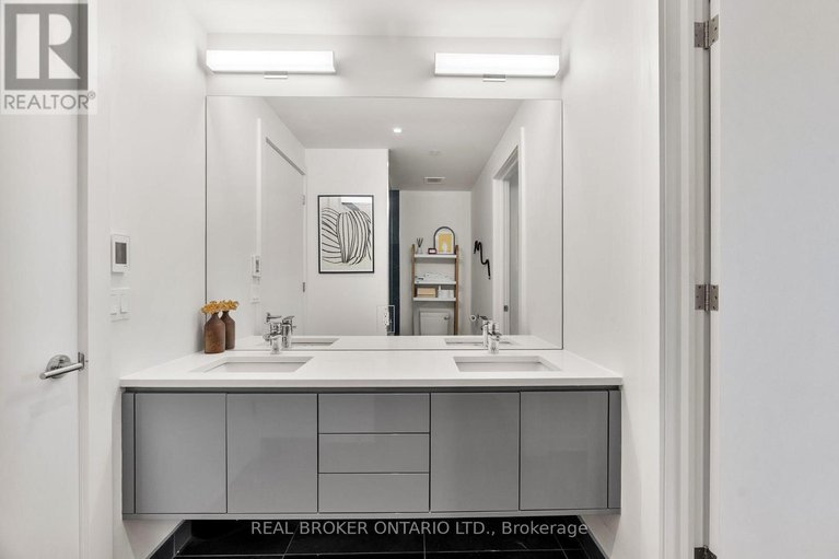 28664198/307-135-barrette-street/vanier/ottawa/ontario/K1L7Z9_28