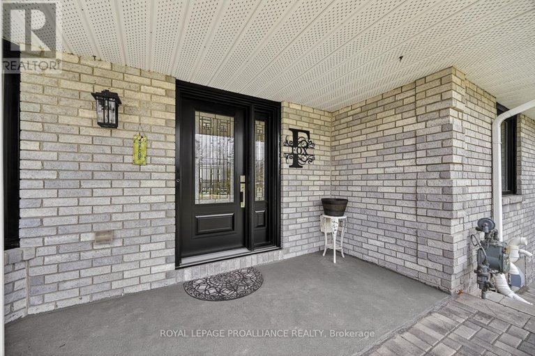 29640642/1289-county-road-2-road-e/augusta-twp/augusta/ontario/K0E1P0_17