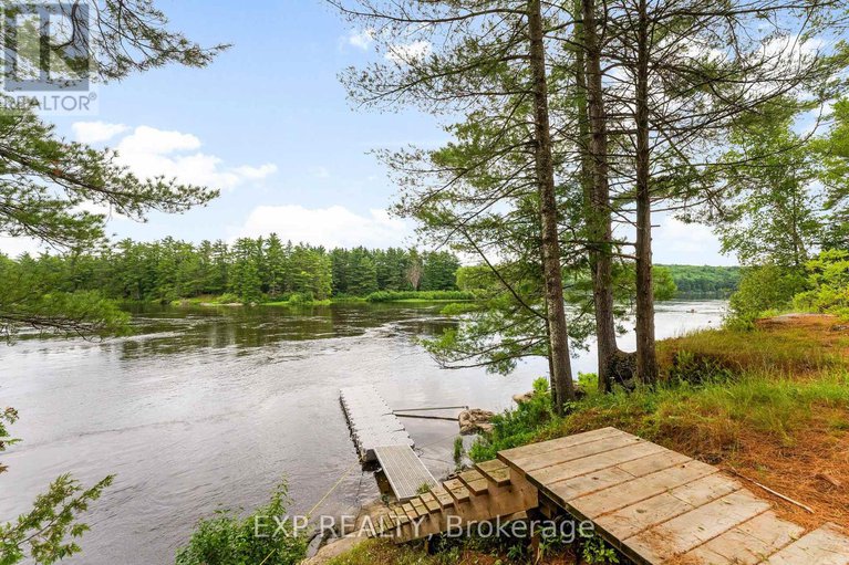 29432602/103-b-carriage-landing-road/horton-twp/horton/ontario/K0J1Y0_17