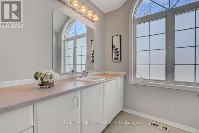 29659407/39-crosspointe-avenue/barrhaven-east/ottawa/ontario/K2G6N4_19