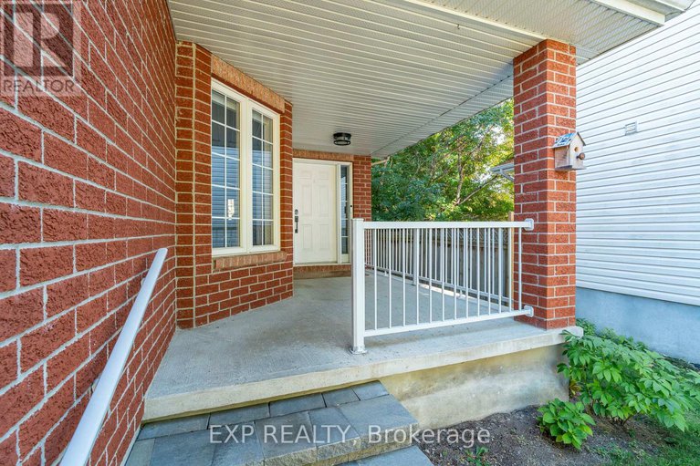 28872307/66-newcastle-avenue/morgans-grantsouth-march/ottawa/ontario/K2K3B5_2