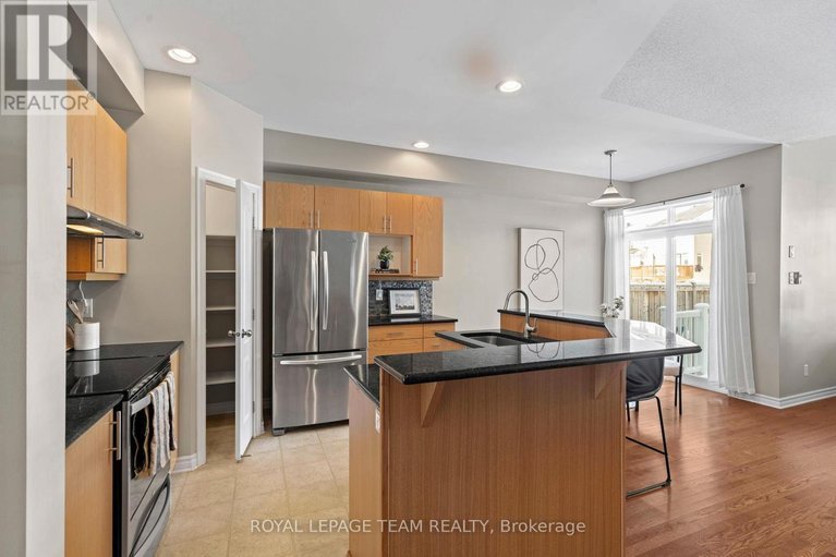 29590132/319-kingbrook-drive/bridlewood/ottawa/ontario/K2M0G1_4