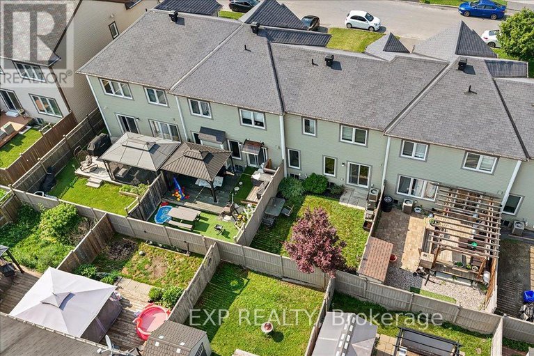 28613775/321-summer-sky-street/notting-hillsummerside/ottawa/ontario/K4A0V3_35