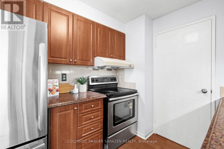 29228358/209-80-sandcastle-drive/leslie-park/ottawa/ontario/K2H9E7_7