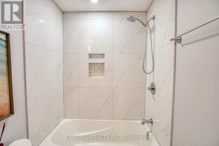 29664784/992-baseline-road-e/city-viewskylinefisher-heightsparkwood-hills/ottawa/ontario/K2C0A5_33