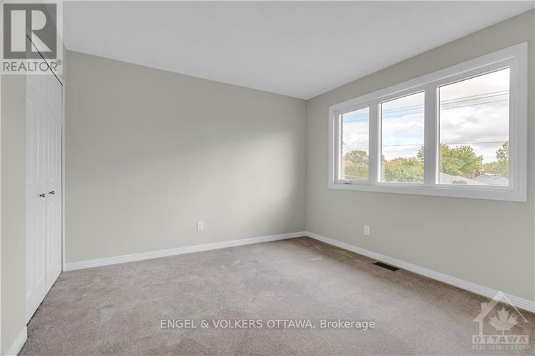 28611833/2177-lenester-avenue/mckellar-heightsglabar-park/ottawa/ontario/K2A4A9_18