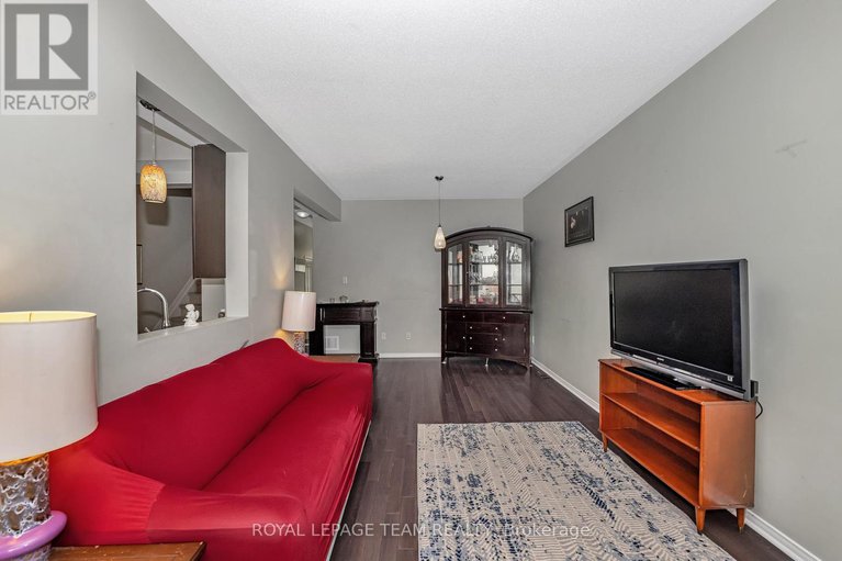 28438755/625-pepperville-crescent/emerald-meadowstrailwest/ottawa/ontario/K2M0E8_10