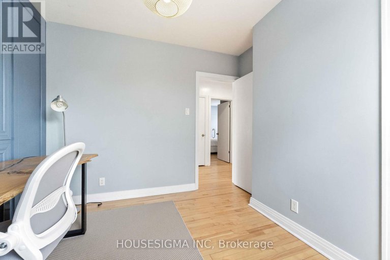 29433007/1047-richard-avenue/billings-bridge/ottawa/ontario/K1H8C3_27