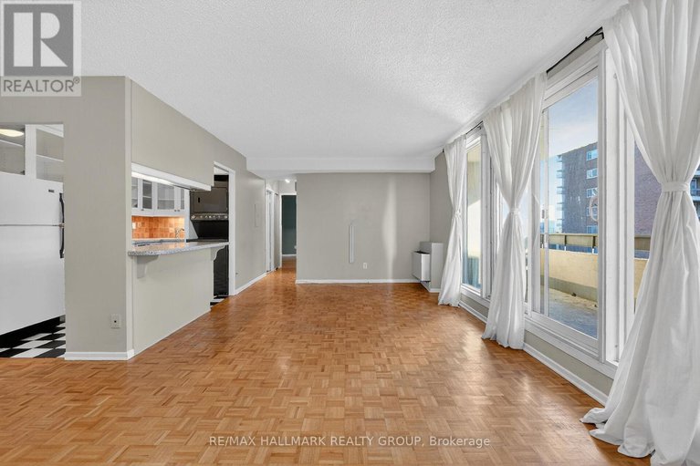 29161047/705-141-somerset-street-w/ottawa-centregolden-triangle/ottawa/ontario/K2P2H1_15