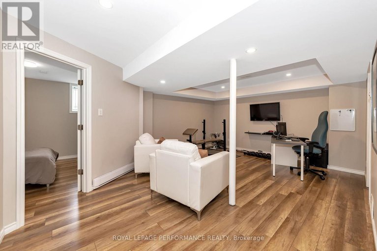 28871185/16-sweetbay-circle/stittsville-north/ottawa/ontario/K2S0W8_22