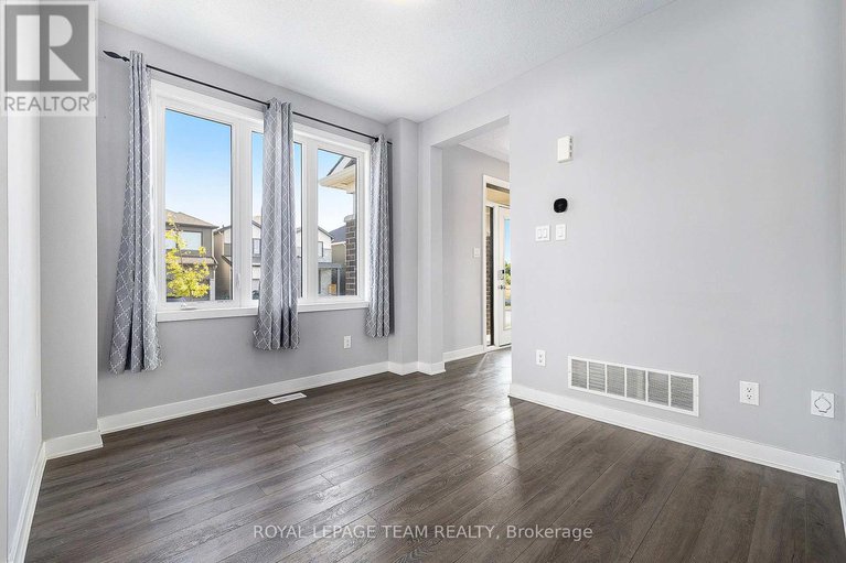 28879241/165-yearling-circle/richmond/ottawa/ontario/K0A2Z0_12