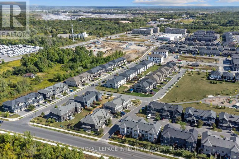 28817438/508-escapade-private/blossom-parkkemp-parkfindlay-creek/ottawa/ontario/K1X0J1_28