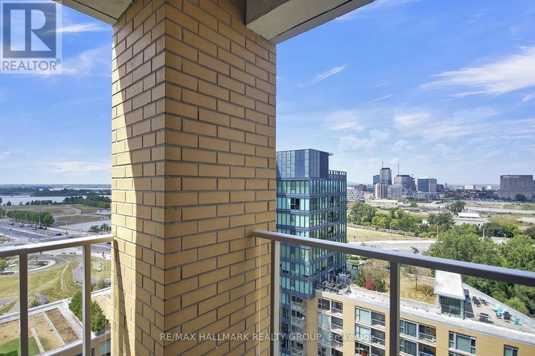 28733254/ph1306-250-lett-street/west-centre-town/ottawa/ontario/K1R0A8_11