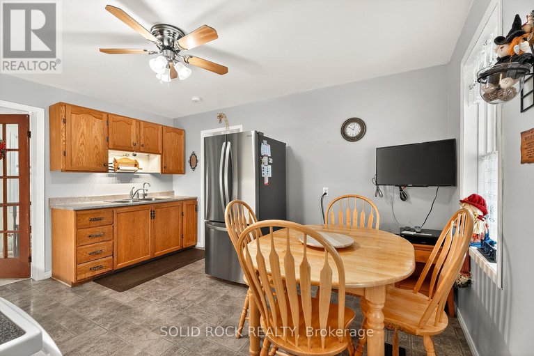 29048685/1262-rodney-lane/north-dundas-winchester-twp/north-dundas/ontario/K0C2K0_26