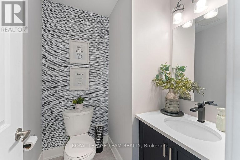 28963123/321-proud-walk/stittsville-south/ottawa/ontario/K2S2L6_8