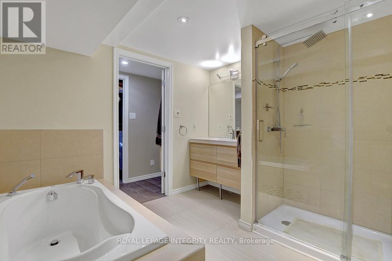 29057303/1142-elmlea-drive/beacon-hill-south/ottawa/ontario/K1J6V9_23