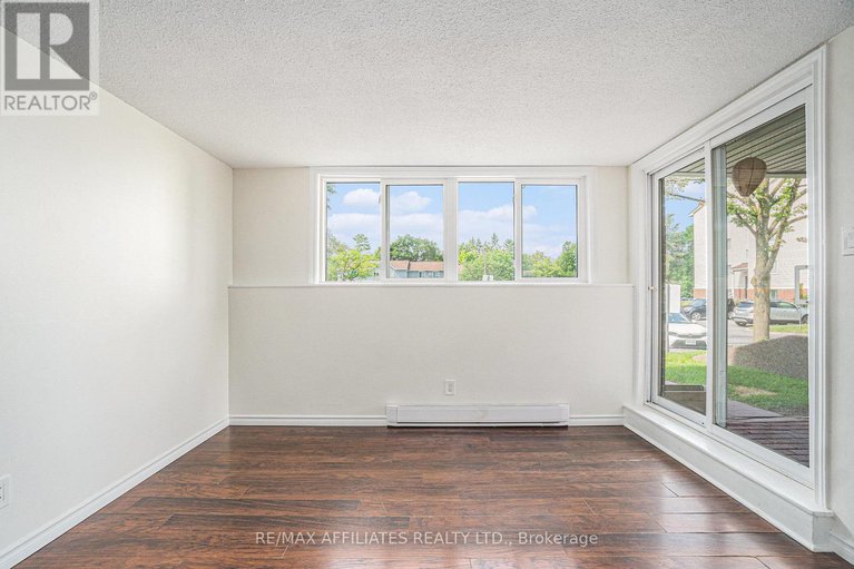 28889677/114-6532-bilberry-drive/orleans-wood/ottawa/ontario/K1C4N9_4