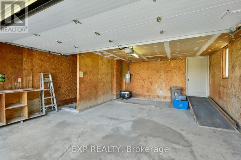 28878898/1376-macdonald-road/russell-twp/russell/ontario/K4R0K1_32
