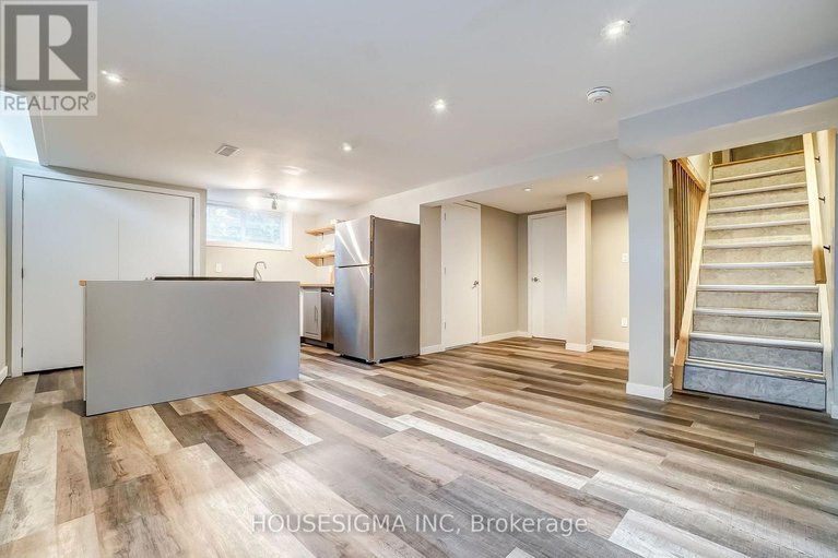 29056131/2335-harding-road/elmvale-acresurbandale/ottawa/ontario/K1G3B7_42