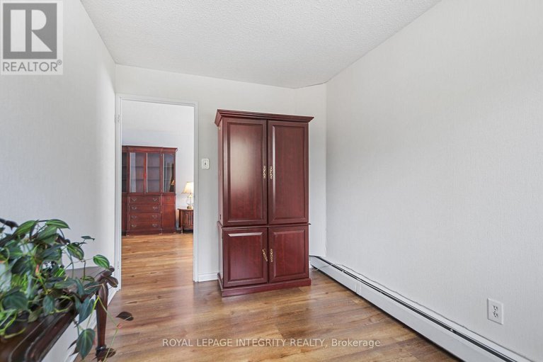 29276381/114-2650-southvale-crescent/sheffield-glenindustrial-park/ottawa/ontario/K1B4S9_27