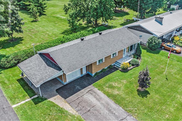 29291947/164-mccormick-road/alexandria/north-glengarry/ontario/K0C1A0_41