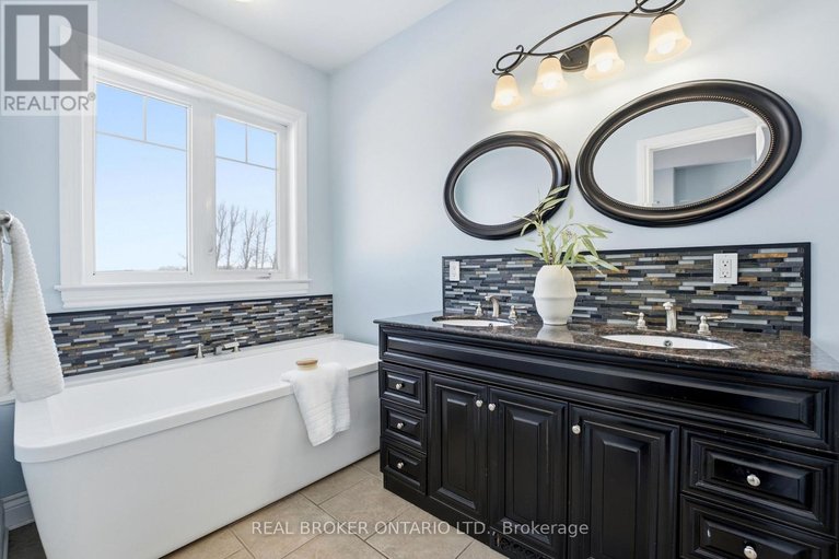 29595162/933-craig-road/north-grenville-twp-kemptville-south/north-grenville/ontario/K0G1S0_24