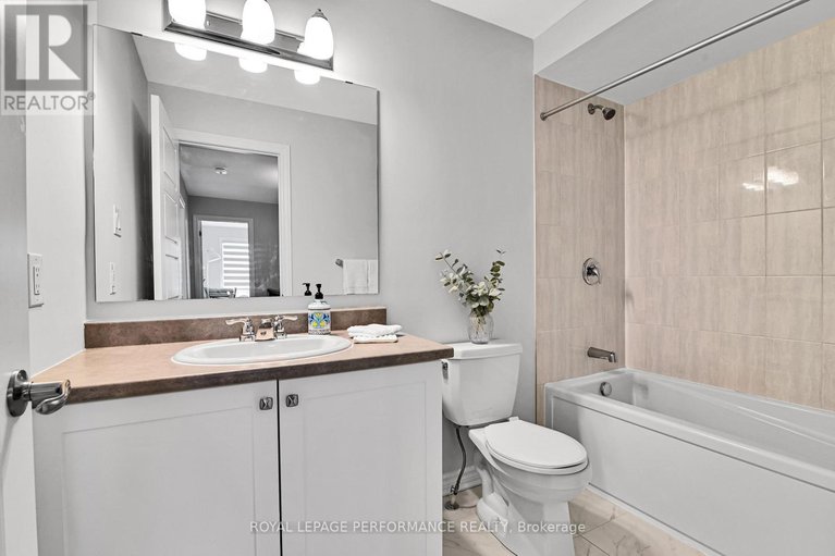 28302495/674-makwa-private/cfb-rockcliffe-and-area/ottawa/ontario/K1K5A3_20