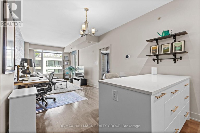 28646825/507-108-richmond-road/westborohampton-park/ottawa/ontario/K1Z6V9_6